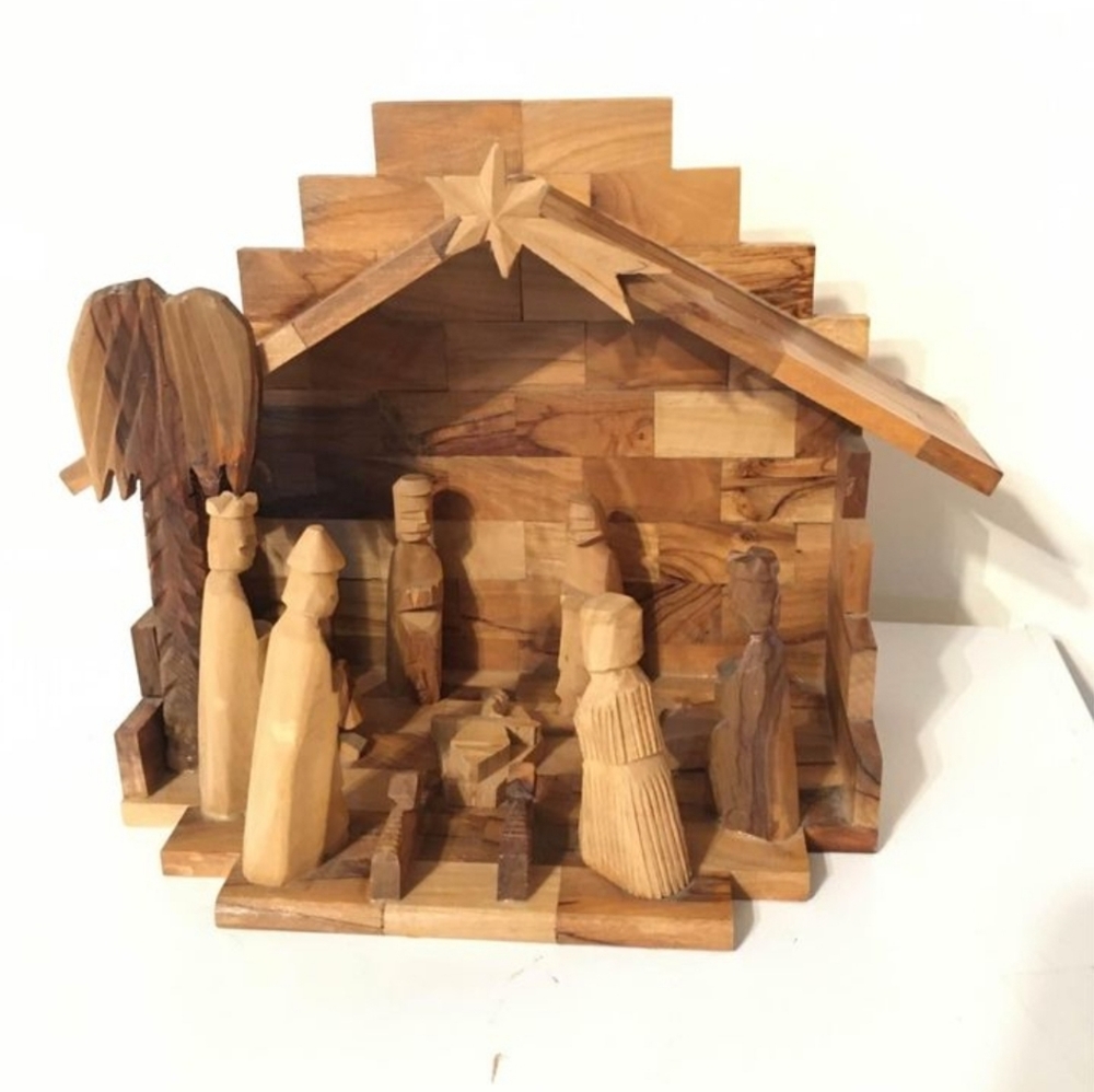 WOODEN NATIVITY  Made in Africa